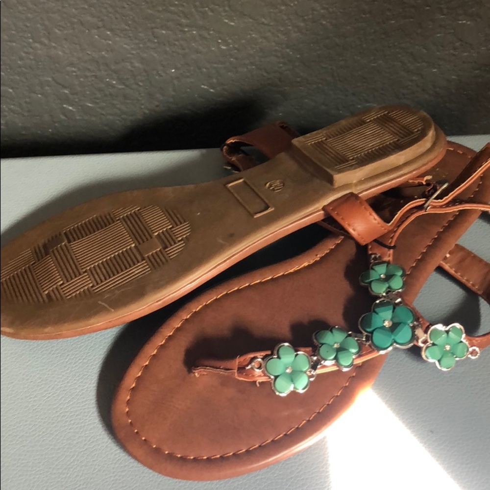 Sandals - Picture 2 of 2